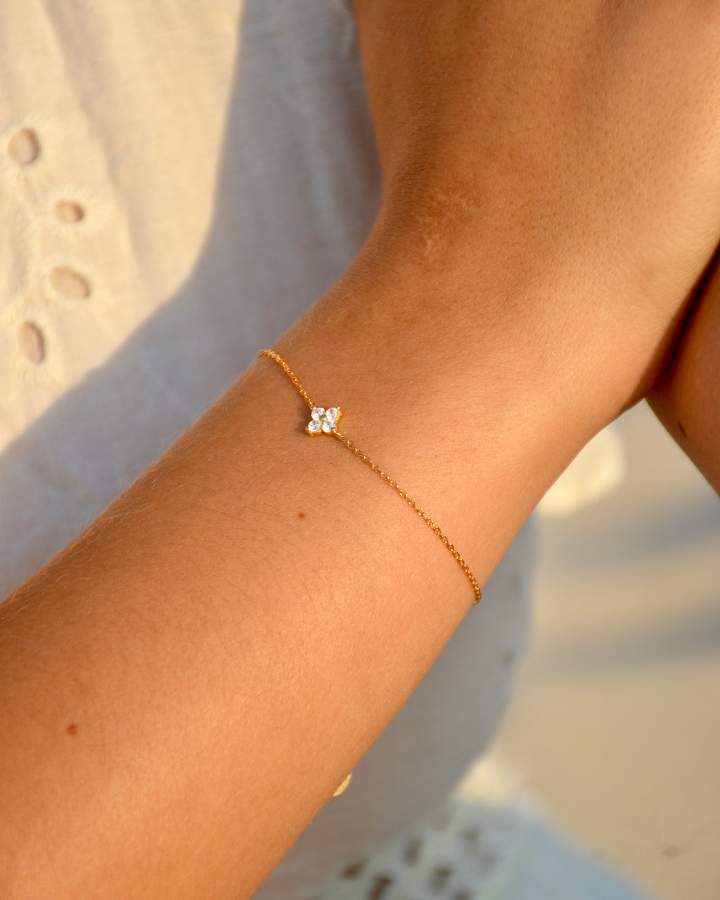 TEMPLA bloom gold bracelet