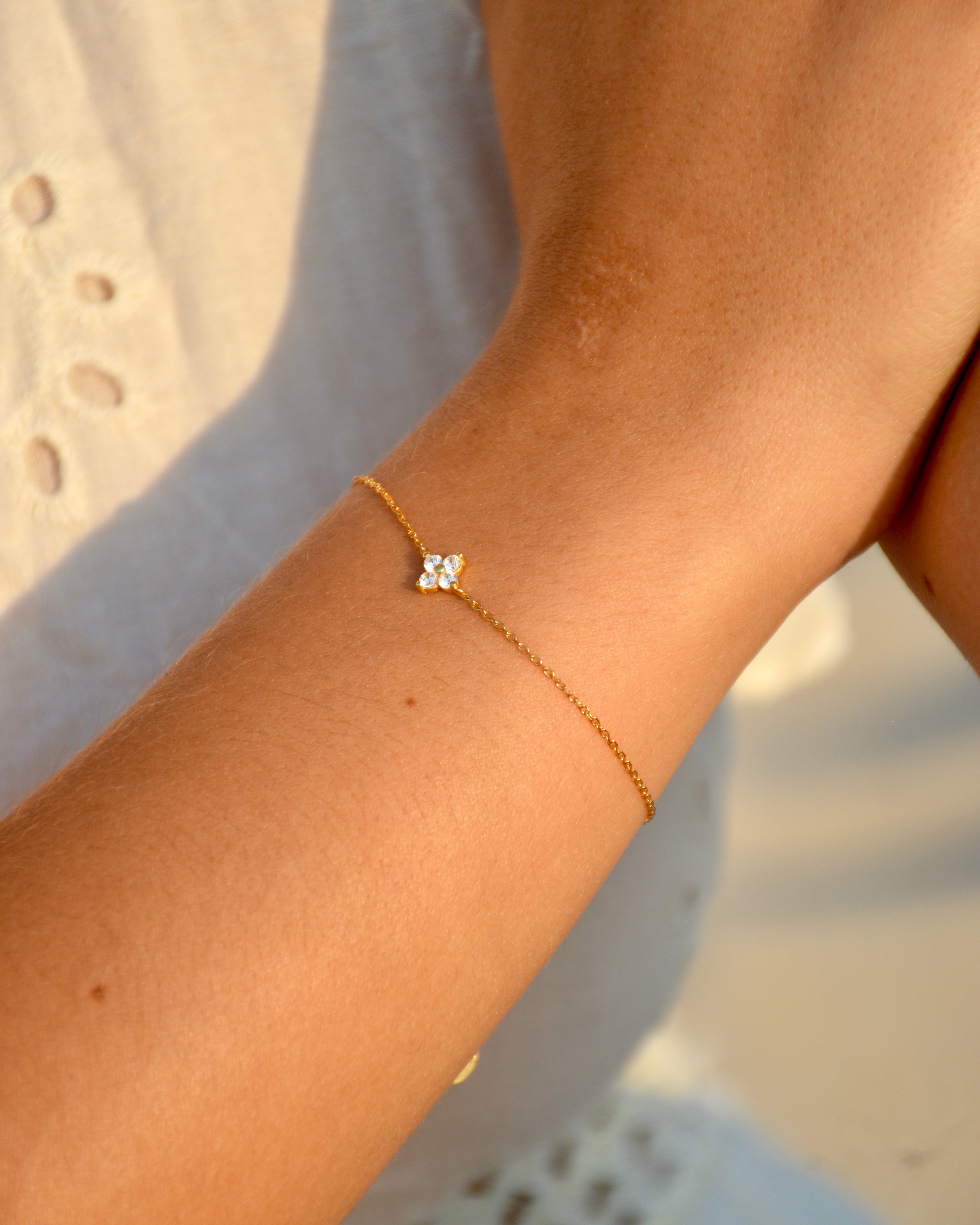 TEMPLA bloom gold bracelet