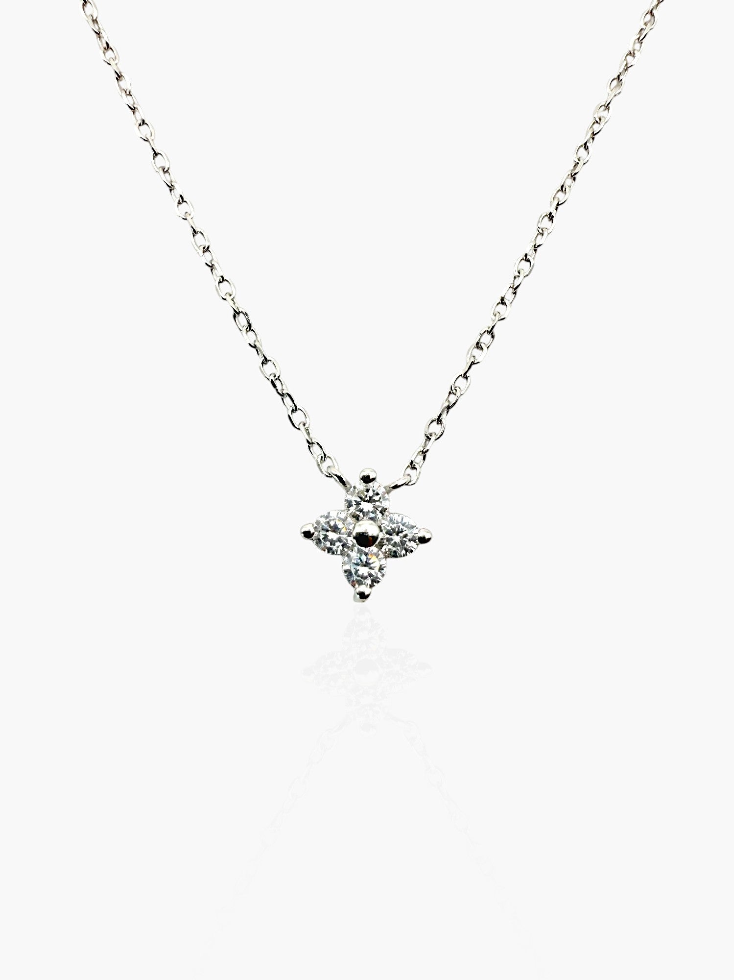 TEMPLA bloom silver necklace